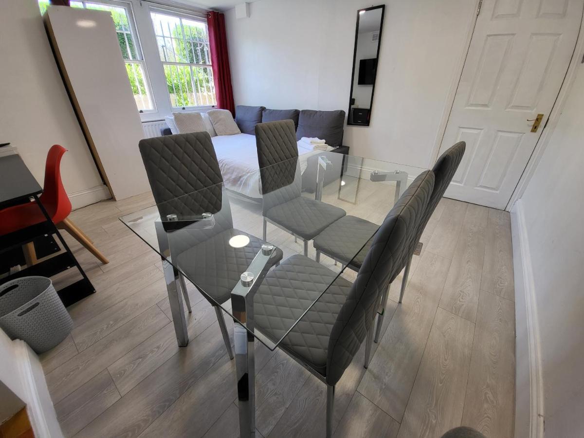 Cosy Apartment By Clapham South Underground! Londres Exterior foto